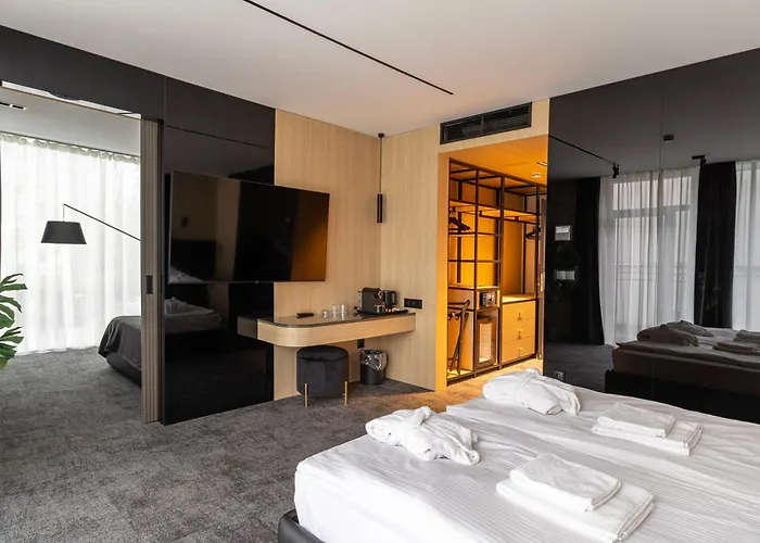 Hotel Zena Beauty & Shopping Center